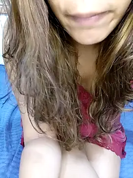 blueeyegirl22 online show from 10-22-25, 02:06