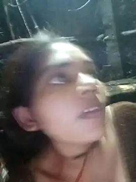 Snapshot of Hitsda chatting on 09-23-25, 02:20 Hitsda online show from 09-23-25, 02:20