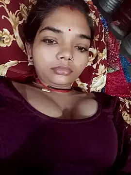 Snapshot of Hitsda chatting on 10-12-25, 12:09 Hitsda online show from 10-12-25, 12:09