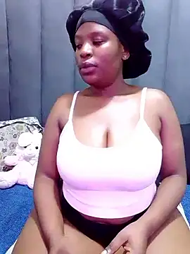 MrsMxx25 online show from 10-30-25, 09:37