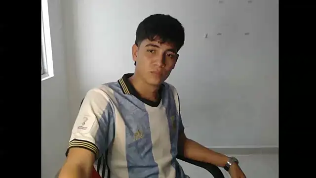 Snapshot of maximo_gomez chatting on 09-24-25, 10:02 maximo gomez online show from 09-24-25, 10:02