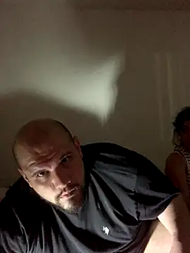 shakeweight online show from 11-28-25, 04:37