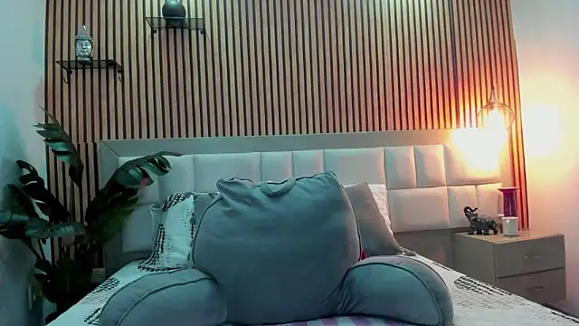 KattyBonnie online show from 12-01-25, 07:41