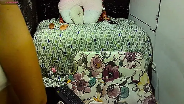 Snapshot of _naughty_milf chatting on 11-30-25, 02:26 naughty milf online show from 11-30-25, 02:26