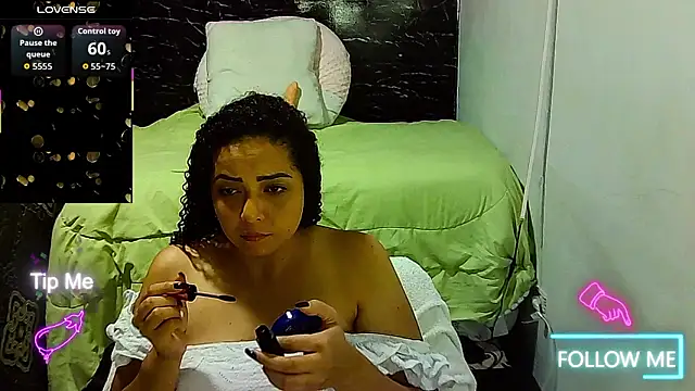  naughty milf online show from 03-20-26, 05:56