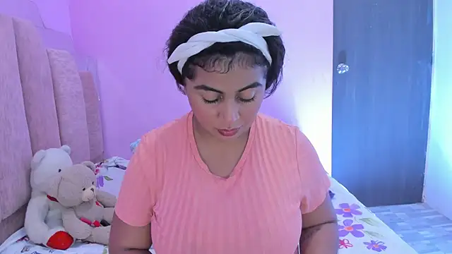 AndreaSweet2 online show from 09-19-25, 07:36