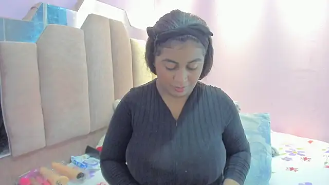 AndreaSweet2 online show from 11-29-25, 07:50