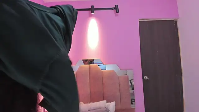 AndreaSweet2 online show from 02-14-26, 07:54