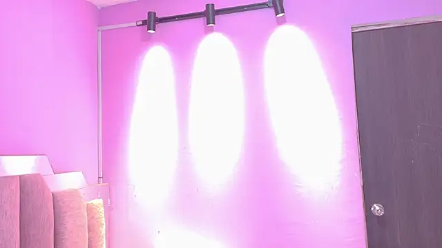 Snapshot of AndreaSweet2 chatting on 05-29-26, 07:56 AndreaSweet2 online show from 05-29-26, 07:56