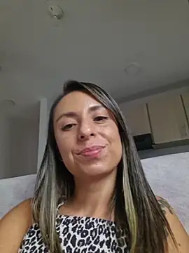 Snapshot of AprilStone1 chatting on 06-06-26, 10:25 AprilStone1 online show from 06-06-26, 10:25