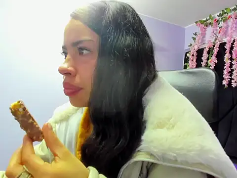 Nanis James online show from 02-18-26, 02:29