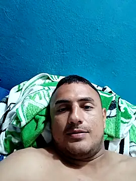 Snapshot of Geral_Yeraldyn09 chatting on 11-13-25, 11:14 Geral Yeraldyn09 online show from 11-13-25, 11:14