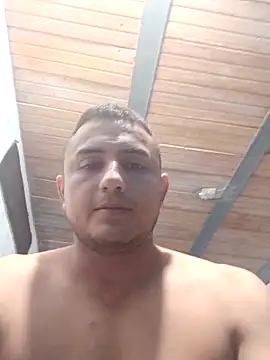 Snapshot of Geral_Yeraldyn09 chatting on 11-15-25, 07:32 Geral Yeraldyn09 online show from 11-15-25, 07:32