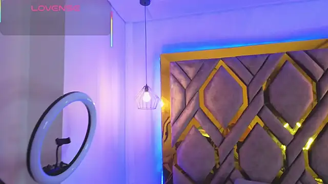 Snapshot of Dom_venena chatting on 12-03-25, 07:01 Dom venena online show from 12-03-25, 07:01