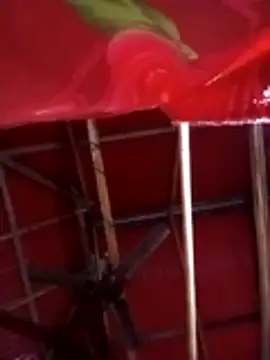 Snapshot of Johlrd chatting on 11-04-25, 11:15 Johlrd online show from 11-04-25, 11:15