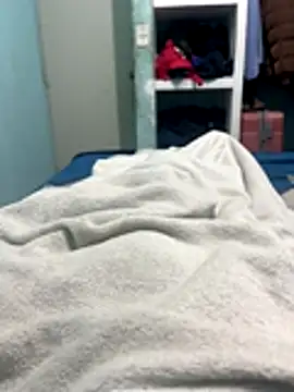 09chino  online show from 10-22-25, 06:46