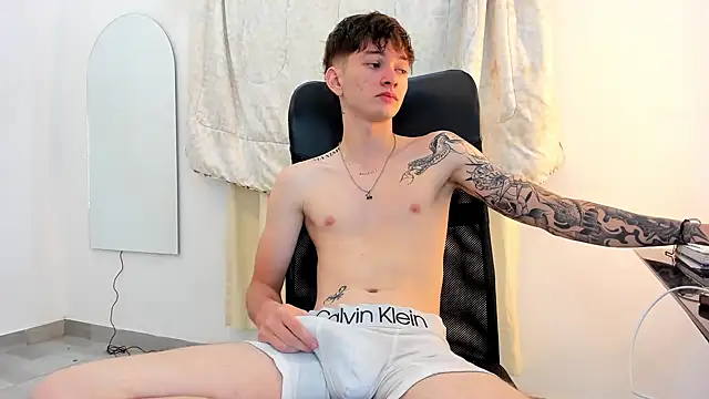 Snapshot of jake_kylee chatting on 10-23-25, 09:02 jake kylee online show from 10-23-25, 09:02