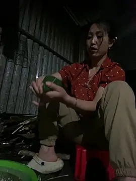 Huong-Ly online show from 03-07-26, 09:50