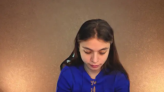 Leila Hefner online show from 11-13-25, 02:54