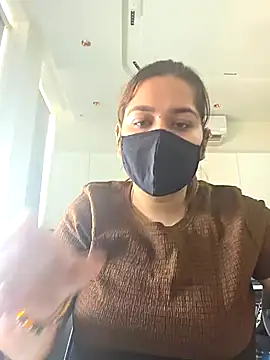 priyalfck99 online show from 10-22-25, 06:35