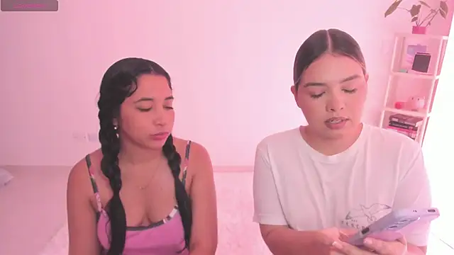 Alana Banana  online show from 11-23-25, 01:44