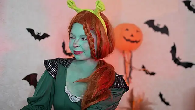 Snapshot of Stella_Vanila chatting on 10-27-25, 12:58 Stella Vanila online show from 10-27-25, 12:58