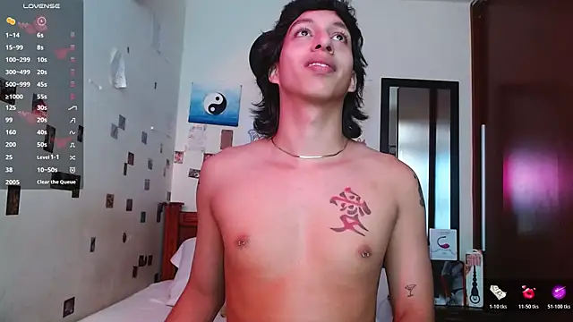 Snapshot of DannyPhantom555 chatting on 10-23-25, 05:23 DannyPhantom555 online show from 10-23-25, 05:23