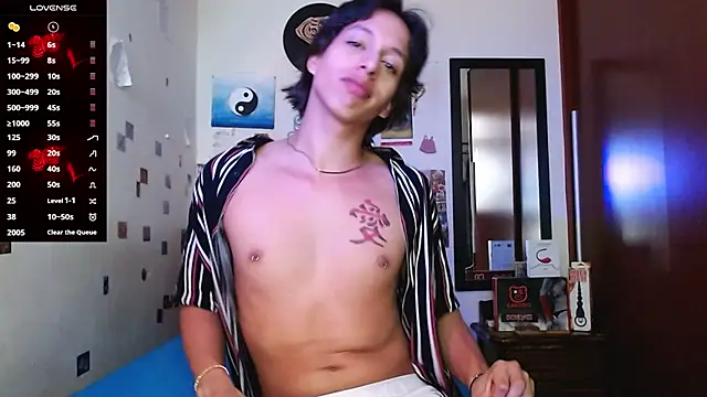 Snapshot of DannyPhantom555 chatting on 11-18-25, 06:01 DannyPhantom555 online show from 11-18-25, 06:01