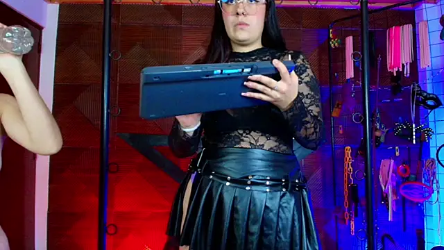 Misstresss aurora bdsm online show from 07-07-26, 02:10