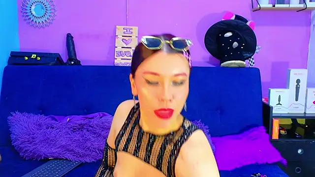 CristalRose online show from 04-28-26, 05:51