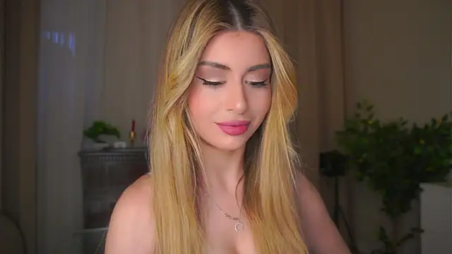 GeorginaHarn online show from 04-25-26, 08:06