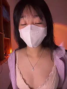 chuppy03 online show from 10-17-25, 03:14