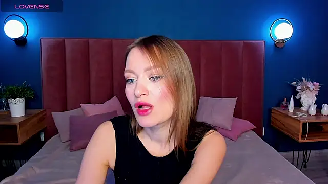 EvelynPoole online show from 12-01-25, 01:32