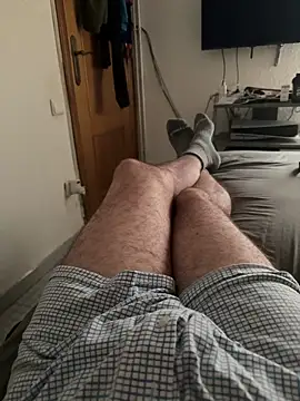 Snapshot of gigolobcn chatting on 09-12-25, 03:23 gigolobcn online show from 09-12-25, 03:23