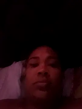 Snapshot of dahian_charlote02 chatting on 02-07-26, 01:15 dahian charlote02 online show from 02-07-26, 01:15