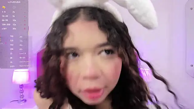 STEFANY MOLL online show from 12-02-25, 03:45