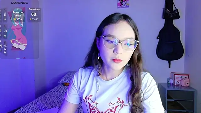 Snapshot of daihanae_2 chatting on 09-09-25, 11:26 daihanae 2 online show from 09-09-25, 11:26