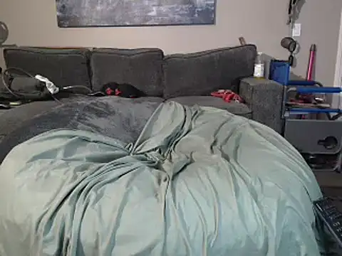 Snapshot of LeeCox chatting on 12-12-24, 02:55 LeeCox online show from 12-12-24, 02:55