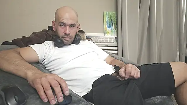 Snapshot of LeeCox chatting on 03-07-25, 03:40 LeeCox online show from 03-07-25, 03:40