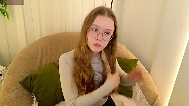 MandyMils online show from 09-21-25, 02:19