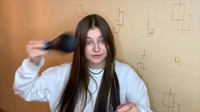 Snapshot of may_rollins chatting on 10-15-25, 01:22 may rollins online show from 10-15-25, 01:22