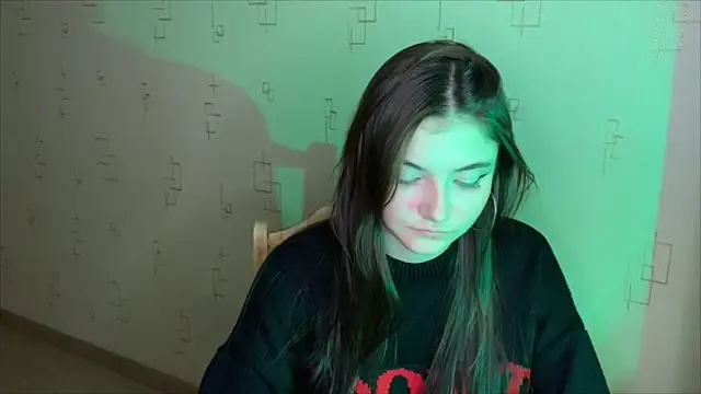 Snapshot of may_rollins chatting on 11-10-25, 08:08 may rollins online show from 11-10-25, 08:08