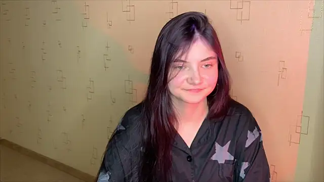 Snapshot of may_rollins chatting on 11-13-25, 09:14 may rollins online show from 11-13-25, 09:14