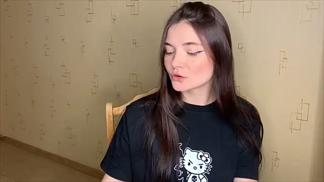 Snapshot of may_rollins chatting on 11-28-25, 10:01 may rollins online show from 11-28-25, 10:01