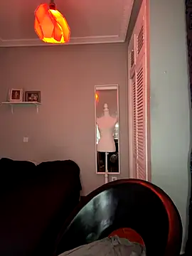 lacattiva online show from 10-18-25, 05:14