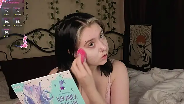 IrisSoCute online show from 12-19-25, 07:04