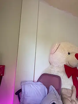 Zara Bel online show from 12-19-25, 06:15