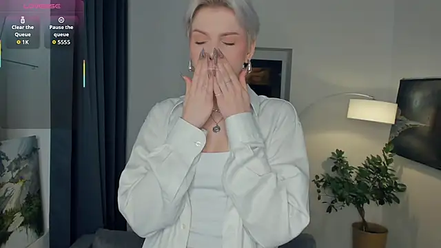 OdelynaAsp online show from 10-26-25, 11:49