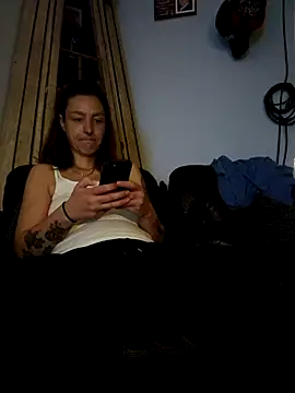 Snapshot of BananaInKiwi chatting on 10-25-25, 09:20 BananaInKiwi online show from 10-25-25, 09:20