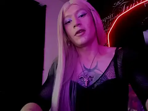 Snapshot of Megam_ chatting on 09-19-25, 03:52 Megam online show from 09-19-25, 03:52